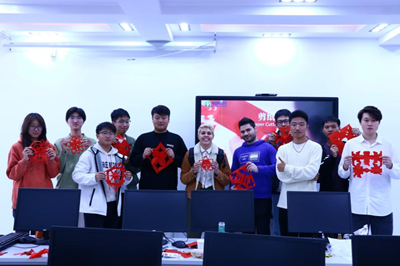 Paper-cutting Cultural Art Festival English Corner: Building a New Bridge for Sino-British Cultural Exchange